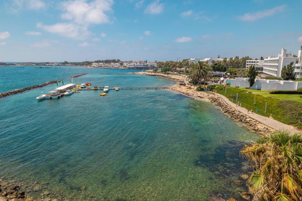 Waterside Sea View Apartments Пафос Экстерьер фото