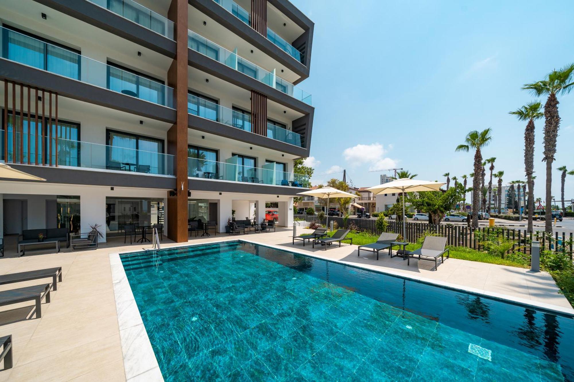 Waterside Sea View Apartments Пафос Экстерьер фото