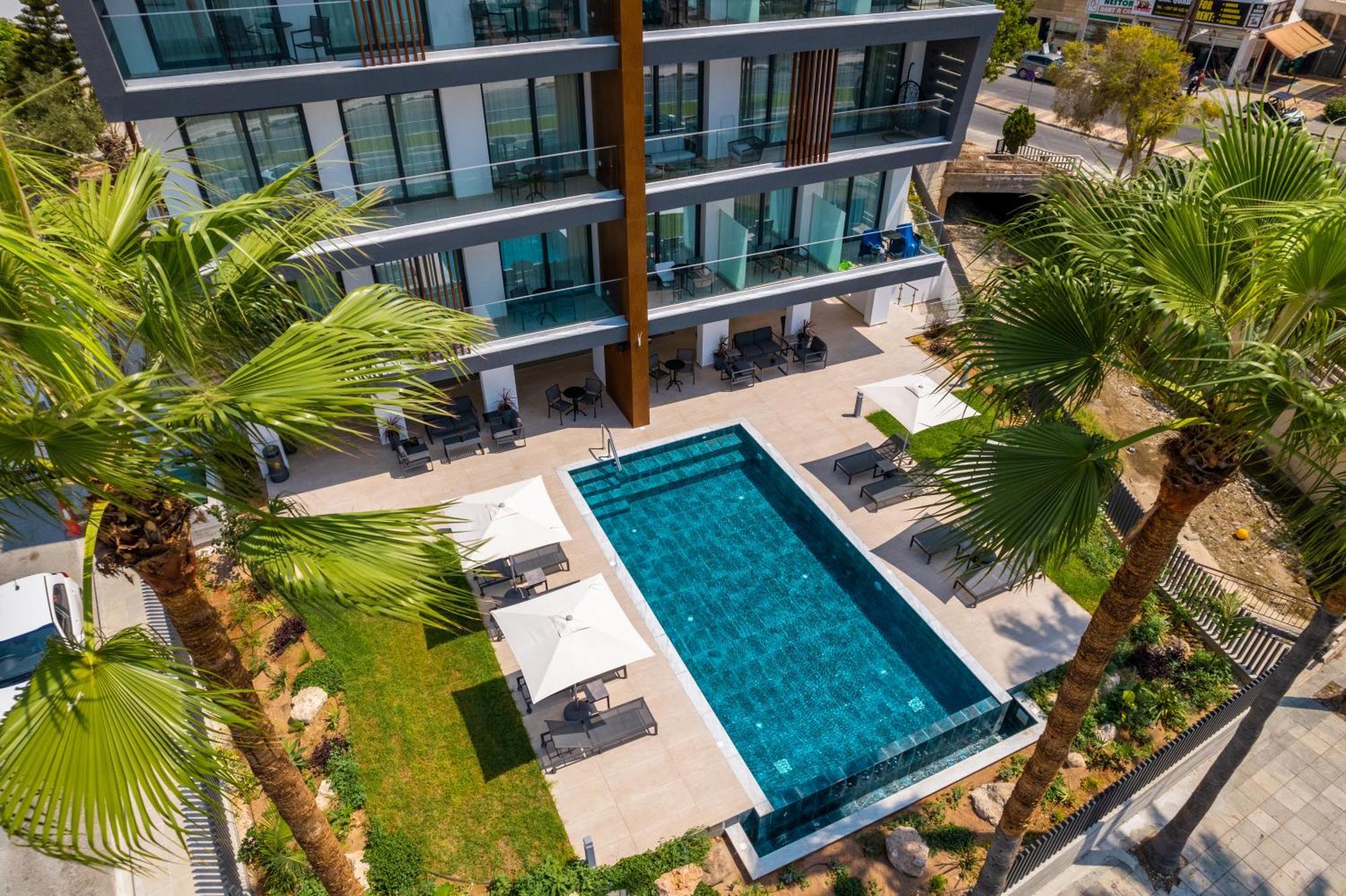Waterside Sea View Apartments Пафос Экстерьер фото